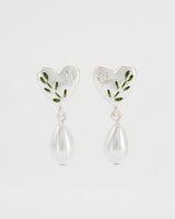 Niva Mistletoe Pearl Earrings in Silver