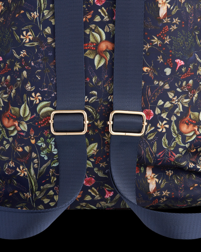 Wolf Garden Large Navy Backpack