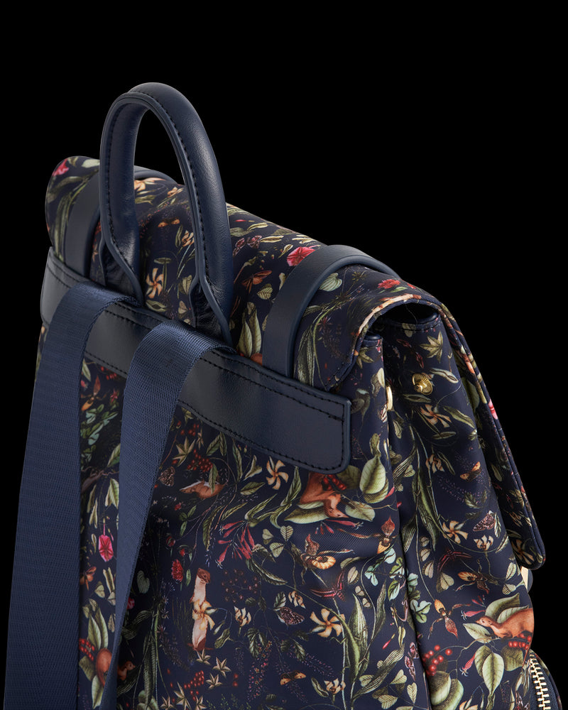 Wolf Garden Large Navy Backpack