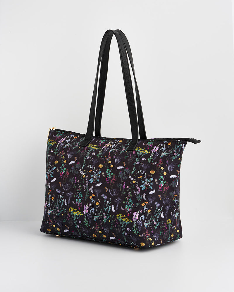Wilderness Large Black Grab Tote
