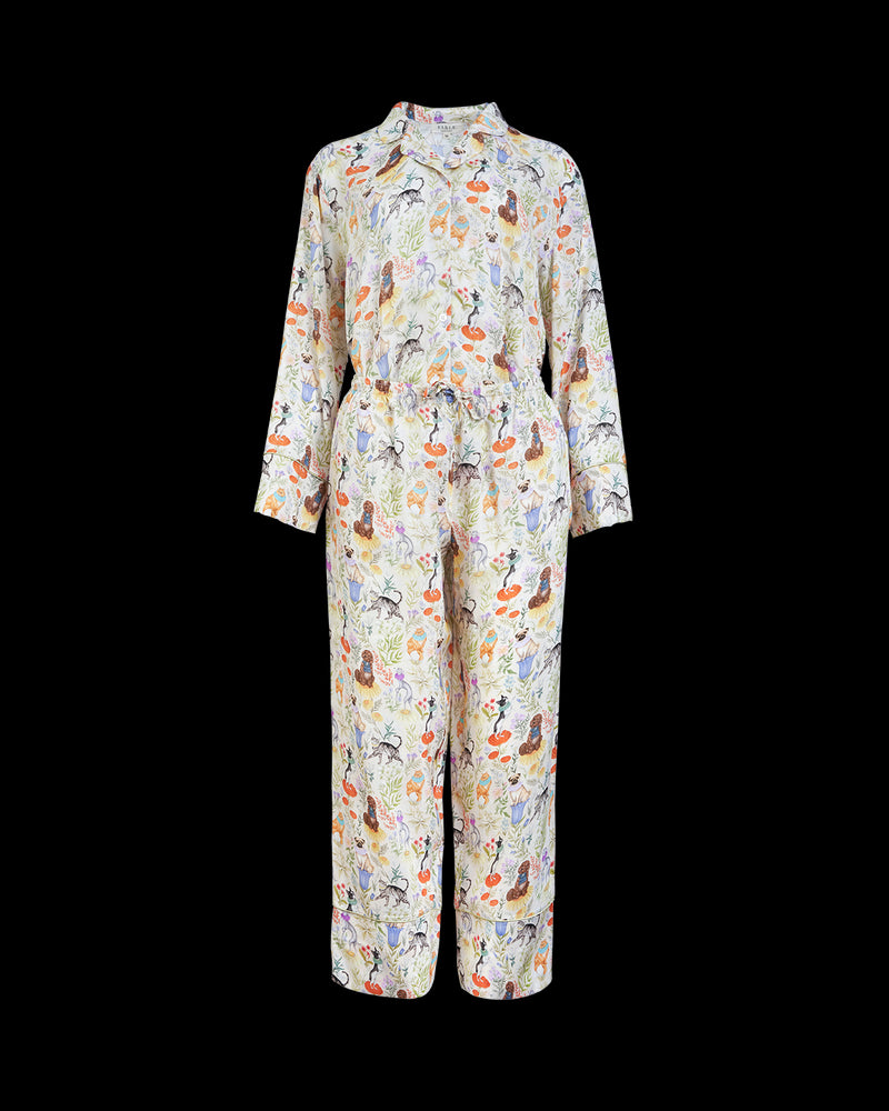 Catherine Rowe Pet Portraits Margarita Green Pyjamas