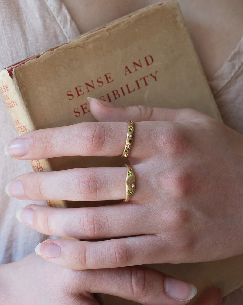 Four Leaf Clover & Pearl Signet Ring